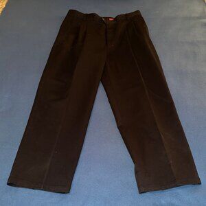 Nordstrom Men's Smartcare Stain Resistant Black Pants - pleated front